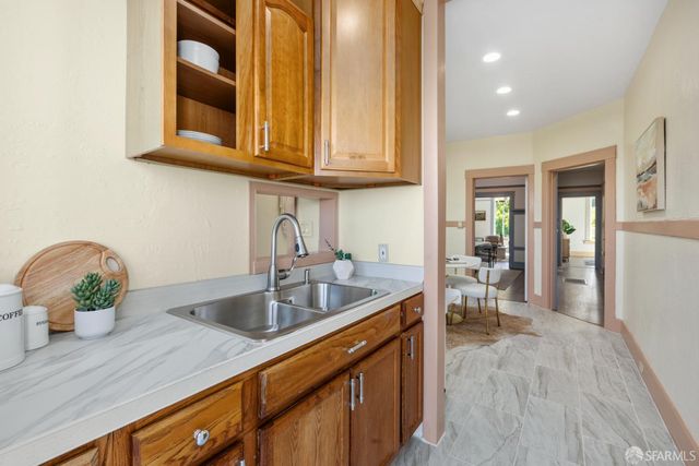 333 Holly Park Circle, San Francisco, CA 94110