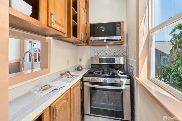 333 Holly Park Circle, San Francisco, CA 94110