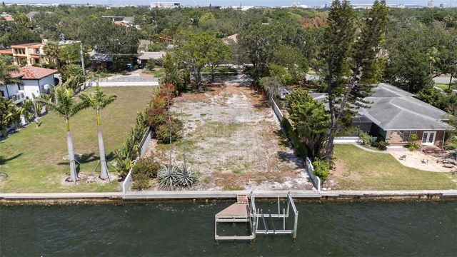 214 BLANCA AVENUE, Tampa, FL 33606