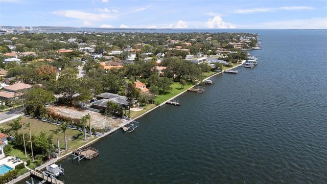 214 BLANCA AVENUE, Tampa, FL 33606