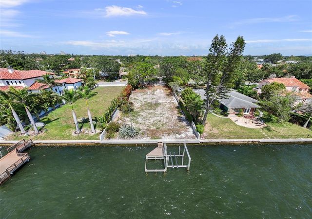 214 BLANCA AVENUE, Tampa, FL 33606