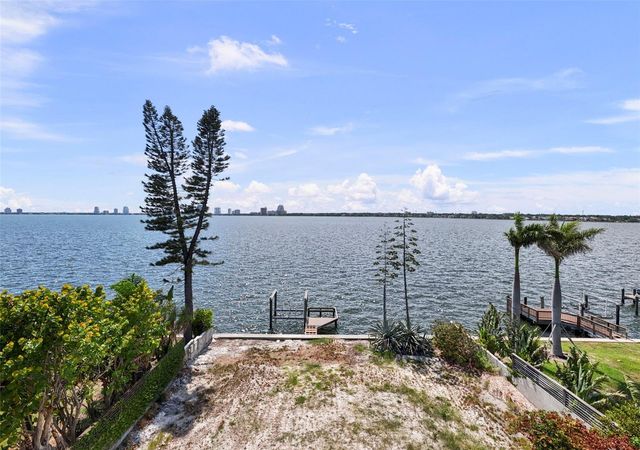 214 BLANCA AVENUE, Tampa, FL 33606