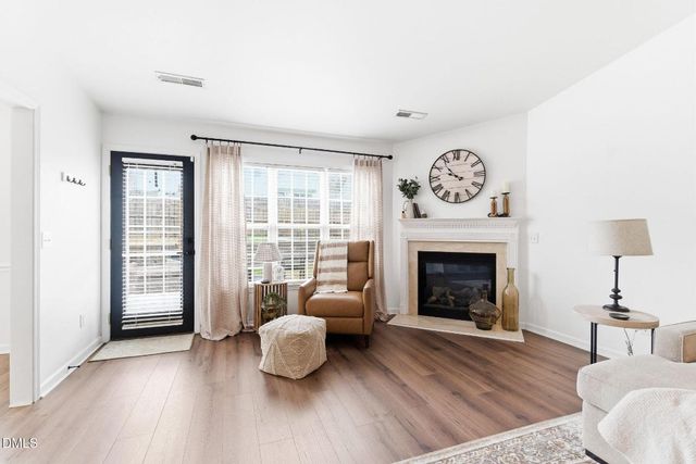 5010 Longridge Drive, Kernersville, NC 27284