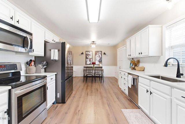 5010 Longridge Drive, Kernersville, NC 27284