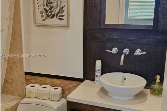 2903 N Miami Beach Blvd 201, North Miami Beach, FL 33160
