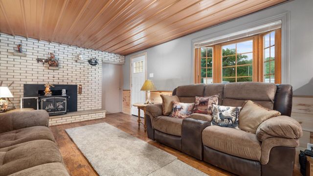 6333 Fallsburg Road NE, Newark, OH 43055