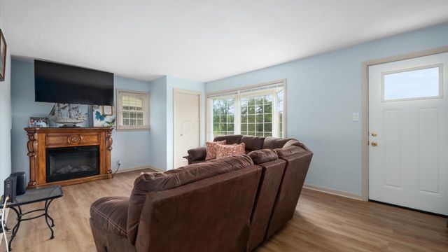 6333 Fallsburg Road NE, Newark, OH 43055