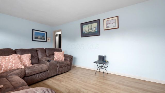 6333 Fallsburg Road NE, Newark, OH 43055