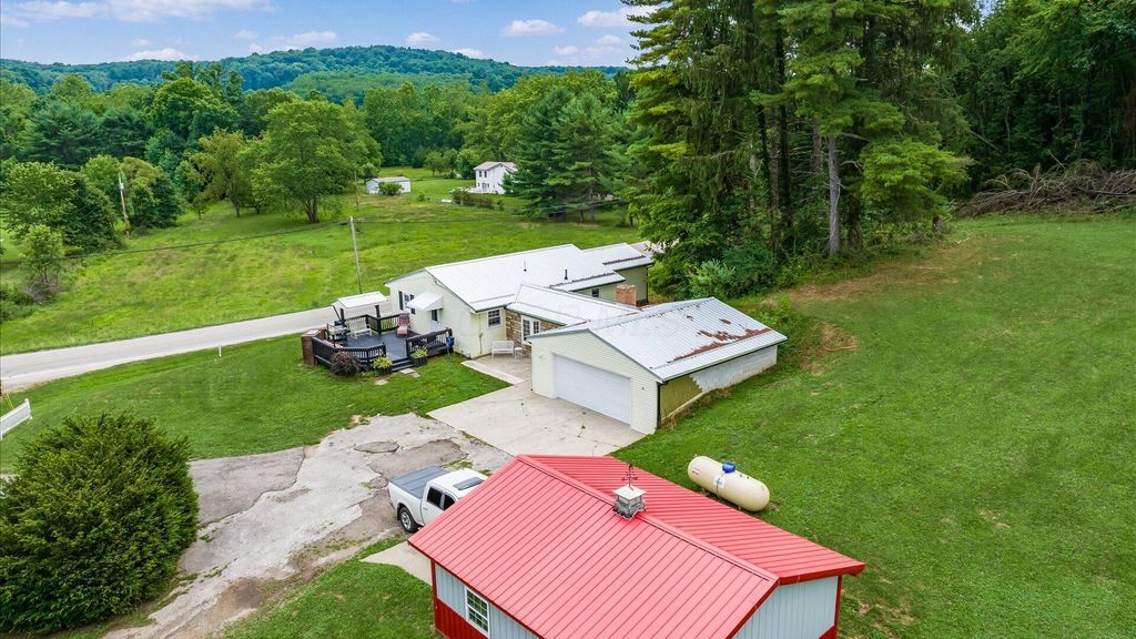 6333 Fallsburg Road NE, Newark, OH 43055