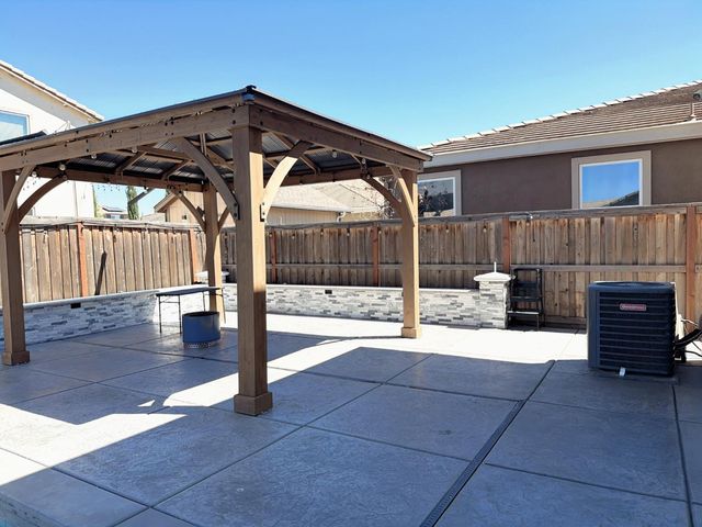 10912 Monomoy Way, Stockton, CA 95219