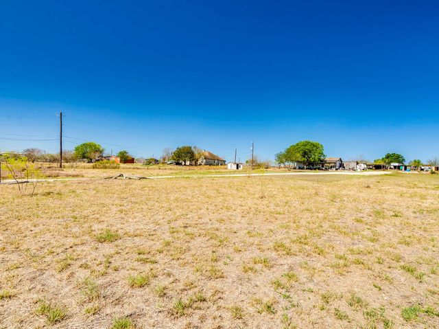 251 Twisted CRK, Kyle, TX 78640