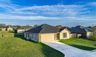 200 Seminole Trail, Alvarado, TX 76009