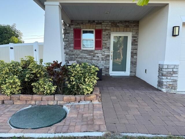 2300 SW Abalon Circle, Port St Lucie, FL 34953