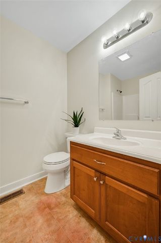 507 Yellowstone Dr, Hopewell, VA 23860