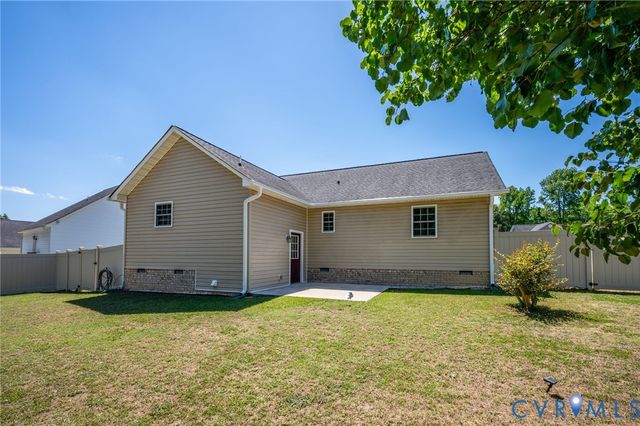 507 Yellowstone Dr, Hopewell, VA 23860