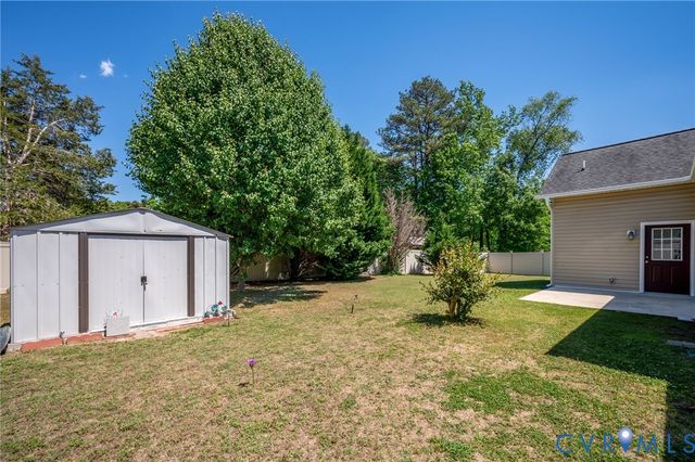 507 Yellowstone Dr, Hopewell, VA 23860