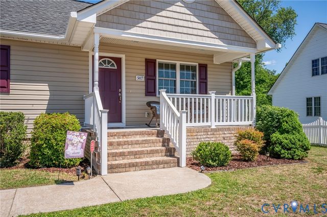 507 Yellowstone Dr, Hopewell, VA 23860