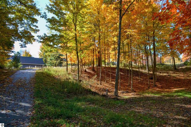 Cross Country Trail, Traverse City, MI 49686