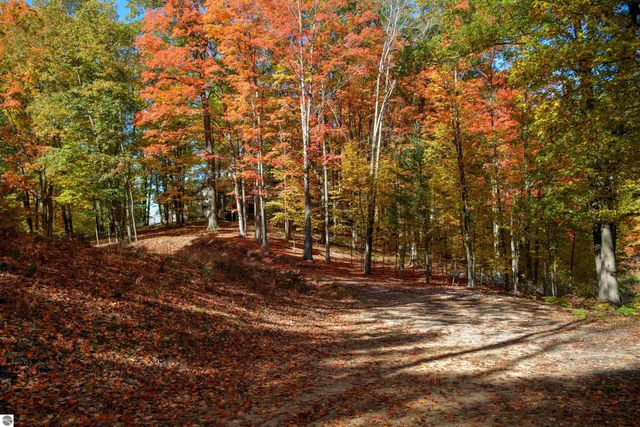 Cross Country Trail, Traverse City, MI 49686