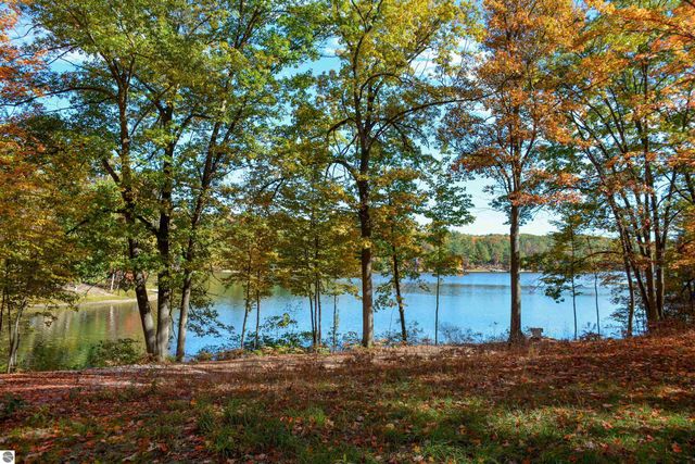 Cross Country Trail, Traverse City, MI 49686