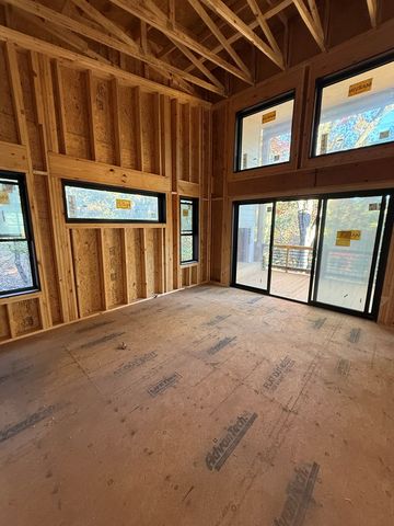 195 Wolf Creek Mountain Road, Mineral Bluff, GA 30559