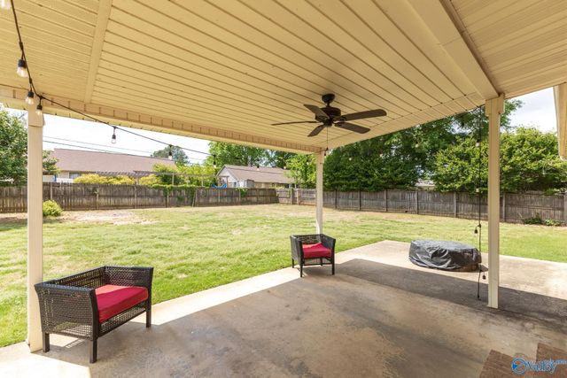 17960 Davis Street, Athens, AL 35611