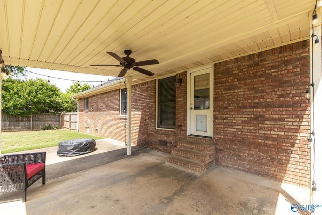 17960 Davis Street, Athens, AL 35611