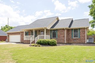 17960 Davis Street, Athens, AL 35611