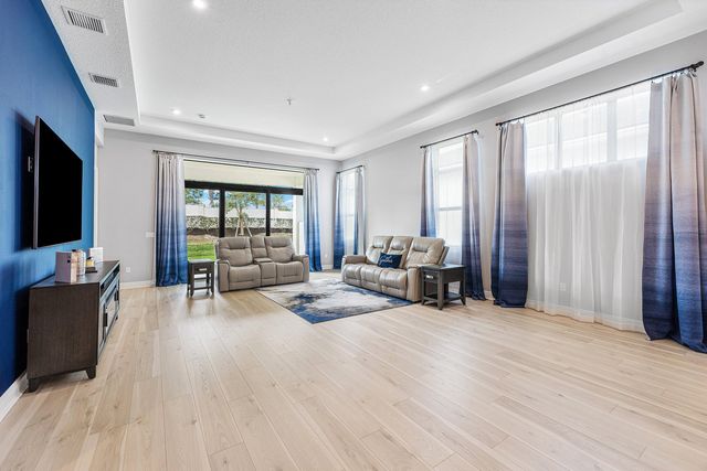 2752 SE Ashfield Drive, Port St. Lucie, Port St Lucie, FL 34984