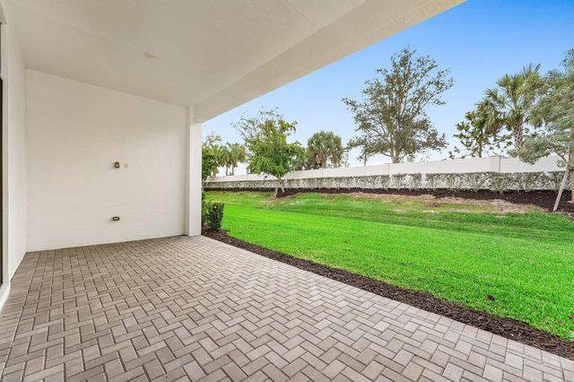 2752 SE Ashfield Drive, Port St. Lucie, Port St Lucie, FL 34984