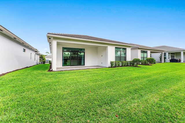 2752 SE Ashfield Drive, Port St. Lucie, Port St Lucie, FL 34984