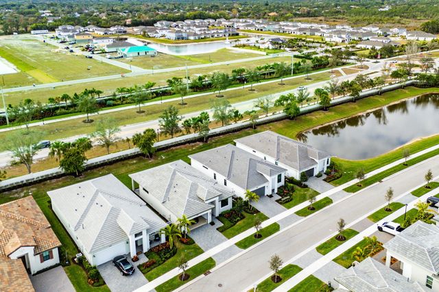 2752 SE Ashfield Drive, Port St. Lucie, Port St Lucie, FL 34984