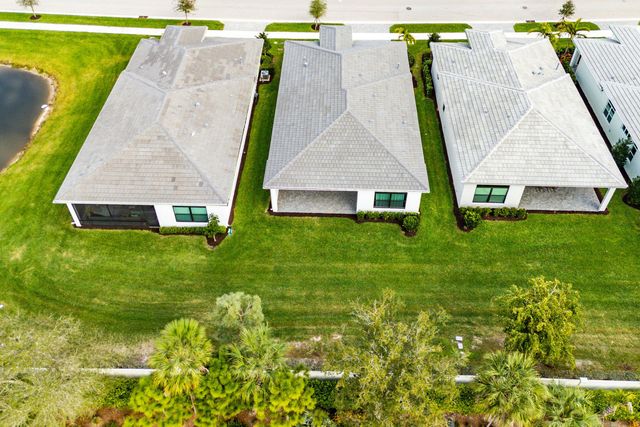 2752 SE Ashfield Drive, Port St. Lucie, Port St Lucie, FL 34984