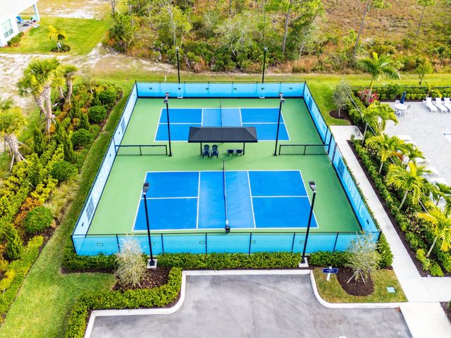 2752 SE Ashfield Drive, Port St. Lucie, Port St Lucie, FL 34984