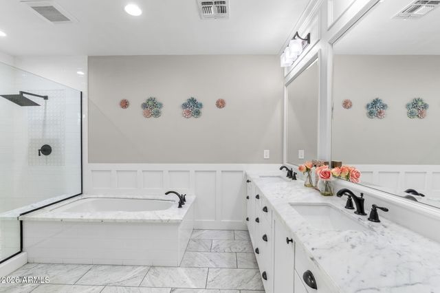 5926 E HARTFORD Avenue, Scottsdale, AZ 85254