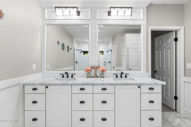 5926 E HARTFORD Avenue, Scottsdale, AZ 85254