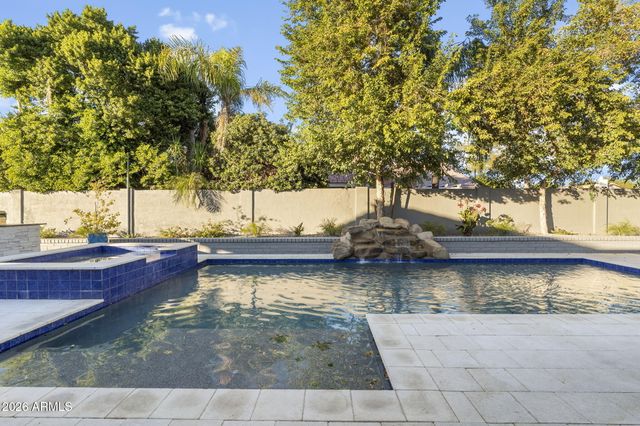 5926 E HARTFORD Avenue, Scottsdale, AZ 85254