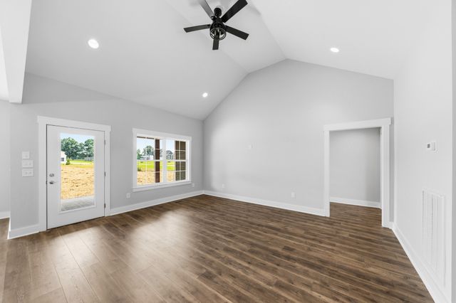 370 Dugout Rd, Summertown, TN 38483