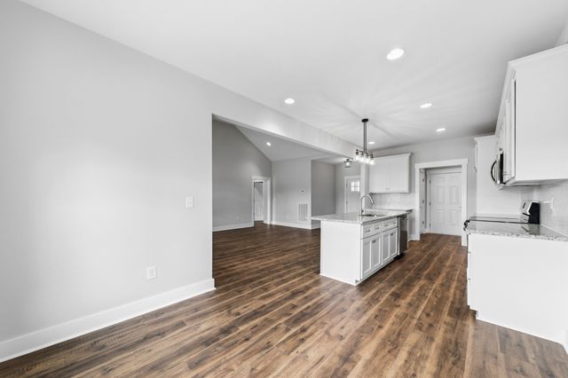 370 Dugout Rd, Summertown, TN 38483