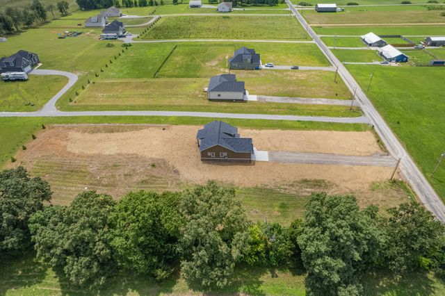 370 Dugout Rd, Summertown, TN 38483