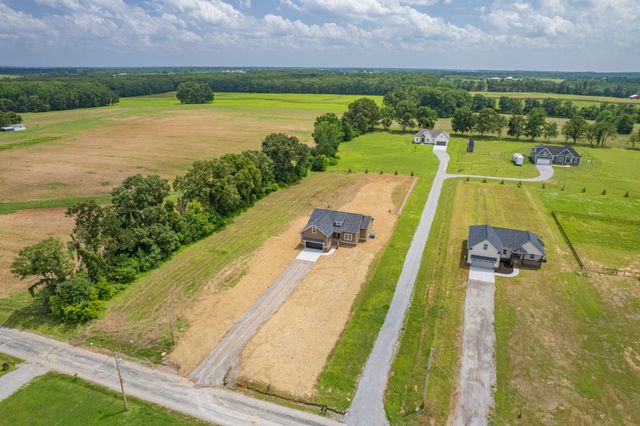 370 Dugout Rd, Summertown, TN 38483
