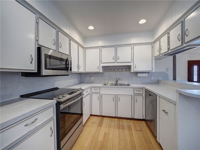 4019 Ogrady Dr, Corpus Christi, TX 78413