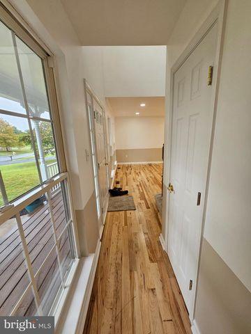 13116 QUEENSDALE DR, Woodbridge, VA 22193
