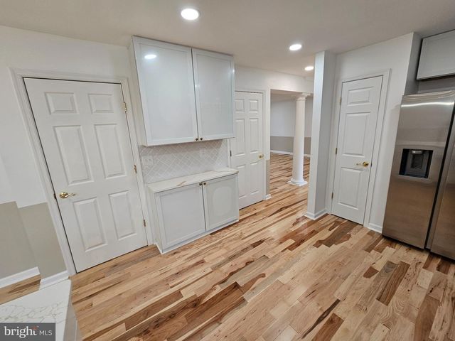 13116 QUEENSDALE DR, Woodbridge, VA 22193