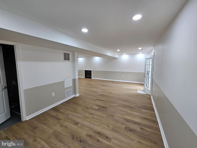 13116 QUEENSDALE DR, Woodbridge, VA 22193