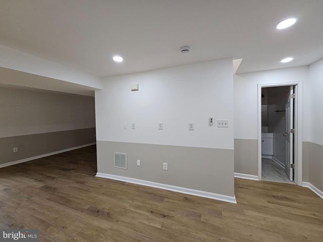 13116 QUEENSDALE DR, Woodbridge, VA 22193