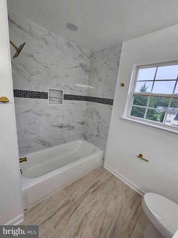 13116 QUEENSDALE DR, Woodbridge, VA 22193