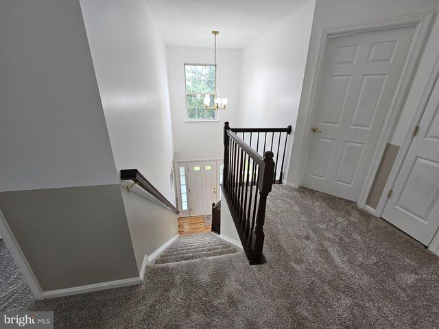 13116 QUEENSDALE DR, Woodbridge, VA 22193