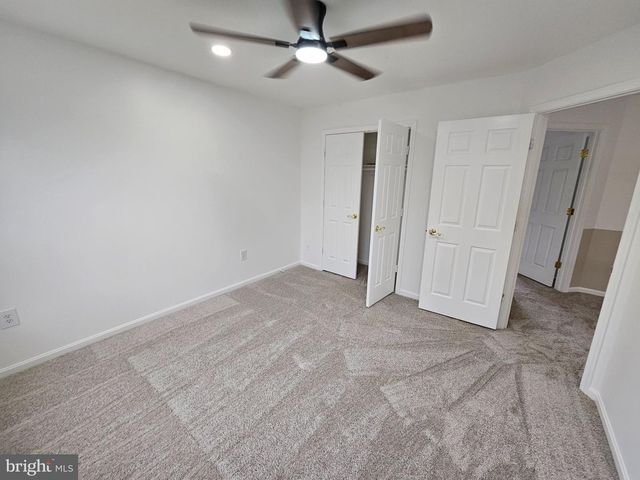 13116 QUEENSDALE DR, Woodbridge, VA 22193