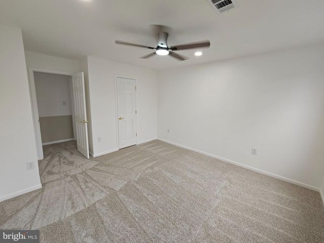 13116 QUEENSDALE DR, Woodbridge, VA 22193